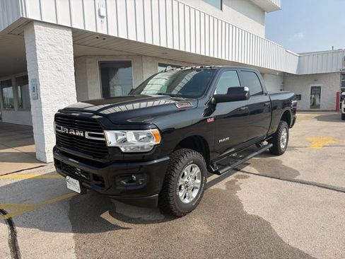 Used 2020 RAM 2500 Big Horn w/ Level 1 Equipment Group AWD/4WD image 3