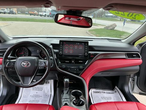 Used 2022 Toyota Camry XSE image 12