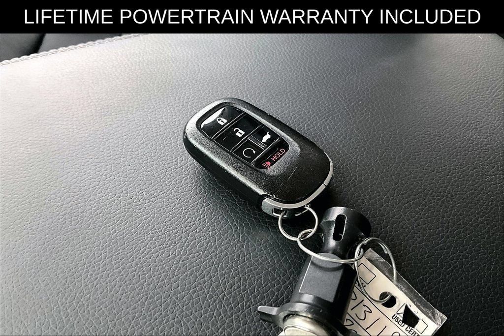 Used 2025 Honda Pilot EX-L image 13