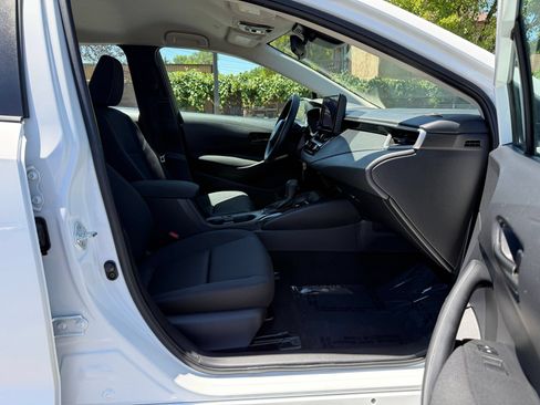 Used 2024 Toyota Corolla LE FWD image 30