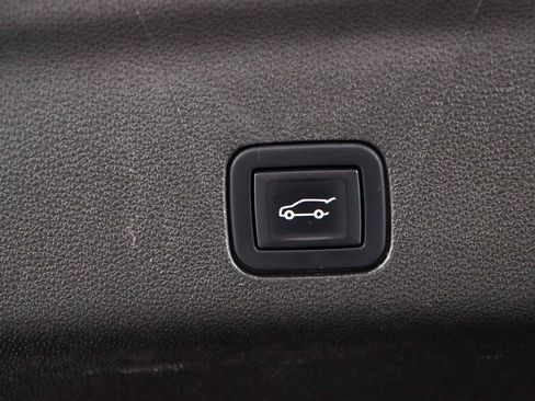 Used 2022 GMC Yukon Denali AWD/4WD image 35