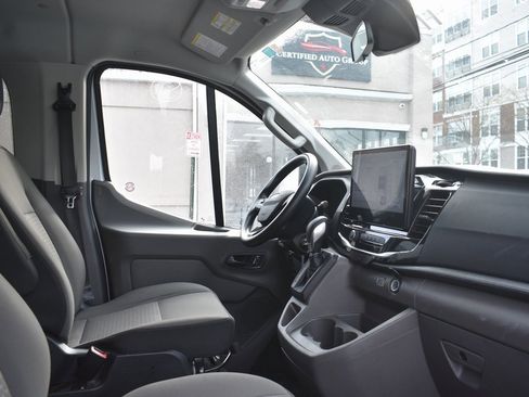 Used 2023 Ford Transit 350 XLT image 19