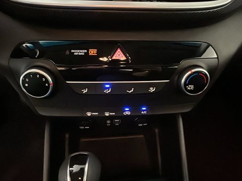 Used 2019 Hyundai Tucson SE FWD image 25