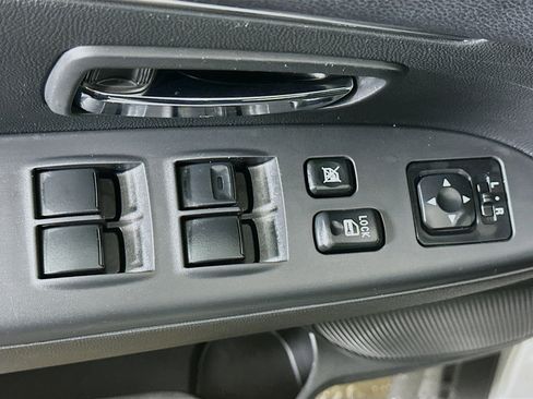 Used 2025 Mitsubishi Outlander Sport ES image 15