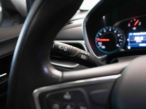 Used 2021 Chevrolet Equinox LT FWD image 13