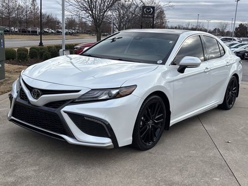 Used 2023 Toyota Camry XSE image 10