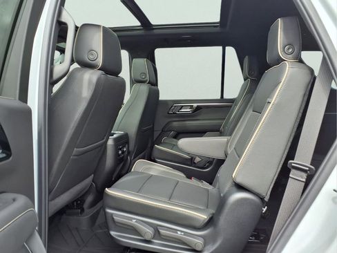 New 2026 Chevrolet Tahoe Premier w/ Sun And Tow Package AWD/4WD image 19