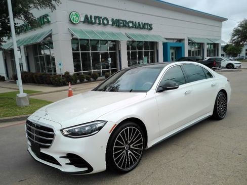 Used 2022 Mercedes-Benz S 500 4MATIC image 1