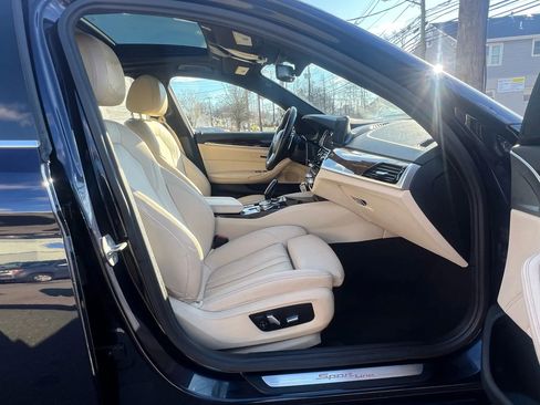 Used 2017 BMW 530i 530i Sedan 4D w/ Premium Package image 33