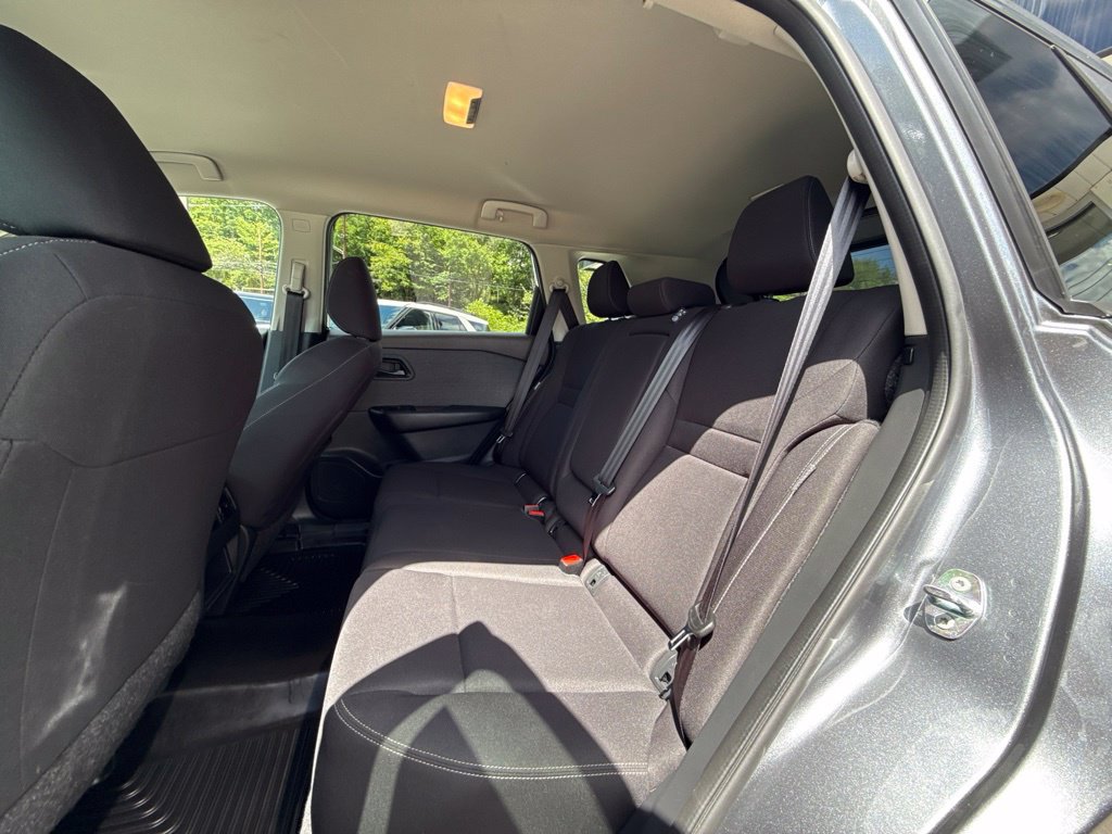 Used 2023 Nissan Rogue S AWD/4WD image 25