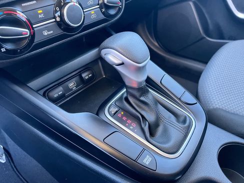 Used 2022 Kia Soul LX w/ Technology Package FWD image 20