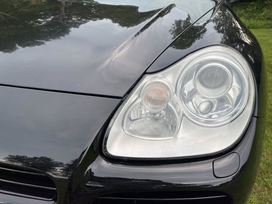 Used 2005 Porsche Cayenne Turbo AWD/4WD image 22