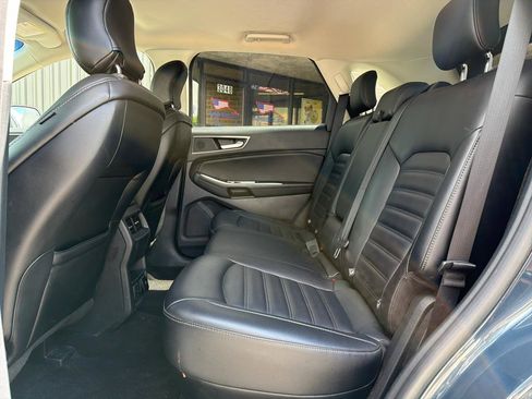 Used 2019 Ford Edge SEL w/ Equipment Group 201A FWD image 13