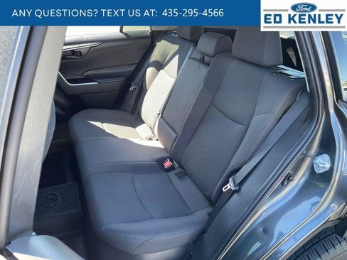Used 2023 Toyota RAV4 LE AWD/4WD image 6