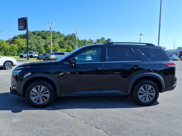 Certified 2025 Nissan Pathfinder SV AWD/4WD image 9