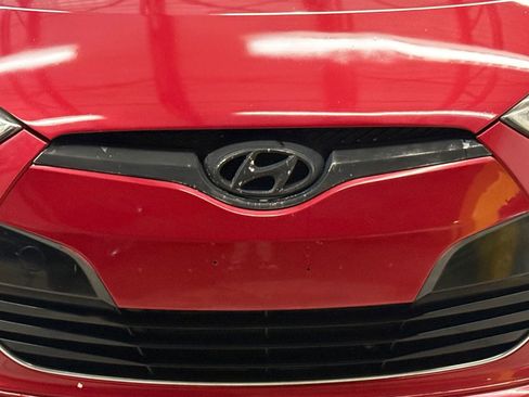 Used 2013 Hyundai Veloster RE:MIX Edition image 5