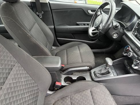 Used 2022 Kia Rio S FWD image 5