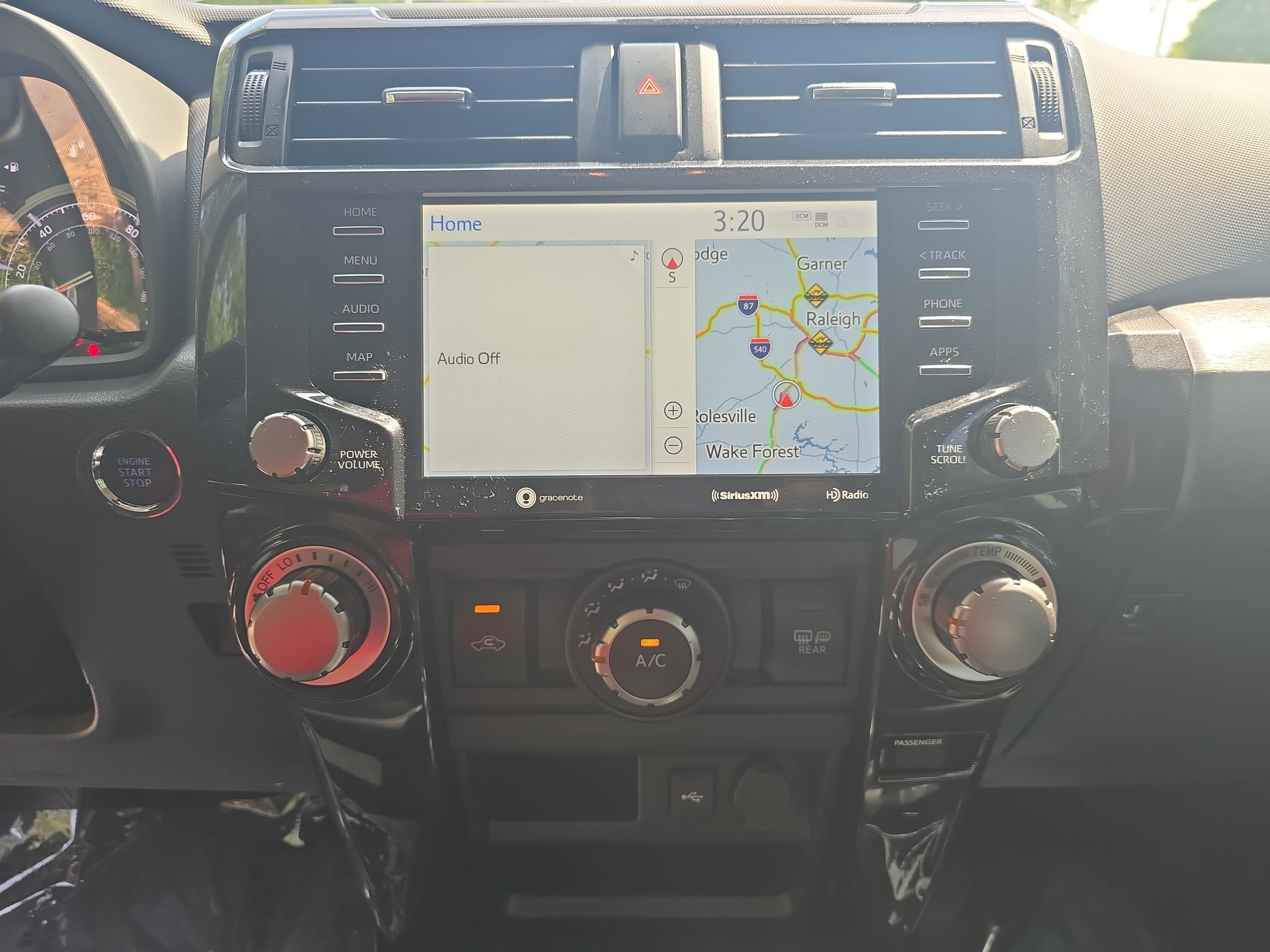 Used 2021 Toyota 4Runner Venture AWD/4WD image 18