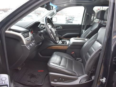 Used 2020 GMC Yukon Denali w/ Denali Ultimate Black Edition AWD/4WD image 18