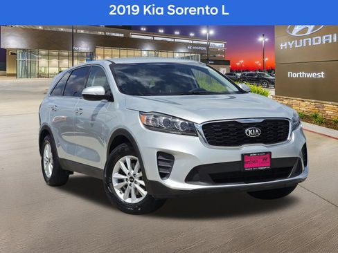Used 2019 Kia Sorento L FWD image 1