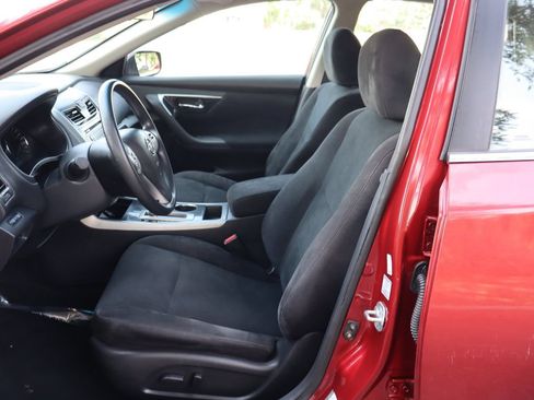 Used 2014 Nissan Altima 2.5 S FWD image 19