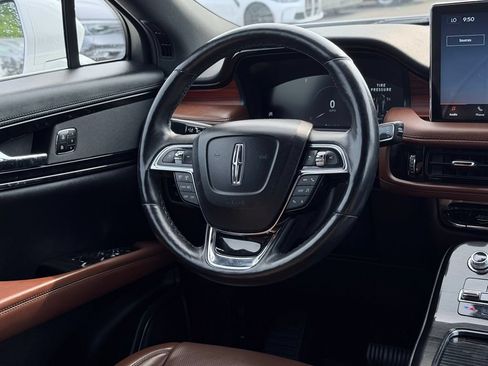 Certified 2023 Lincoln Nautilus Reserve AWD/4WD image 28