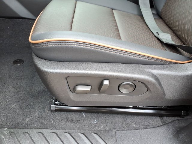 New 2026 GMC Canyon AT4 w/ Technology Plus Package AWD/4WD image 14