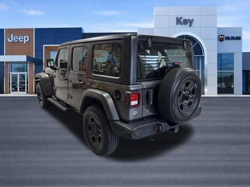 Used 2023 Jeep Wrangler Unlimited Sport AWD/4WD image 3