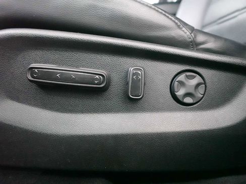 Certified 2019 Honda CR-V Touring image 14