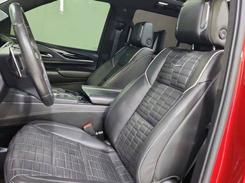 Used 2023 Cadillac Escalade V AWD/4WD image 15