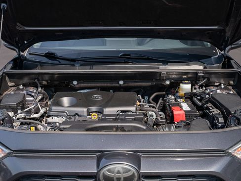 Used 2020 Toyota RAV4 XLE Premium FWD image 22