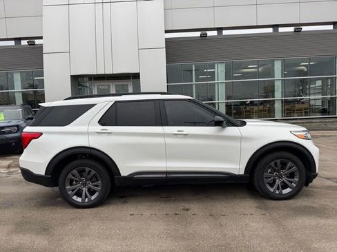 Certified 2023 Ford Explorer XLT w/ Equipment Group 202A image 39
