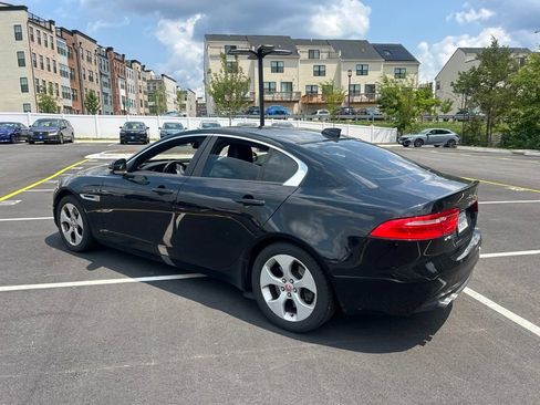 Used 2017 Jaguar XE Premium AWD/4WD image 3