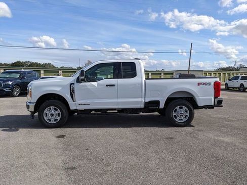 New 2026 Ford F350 XLT w/ FX4 Off-Road Package AWD/4WD image 7