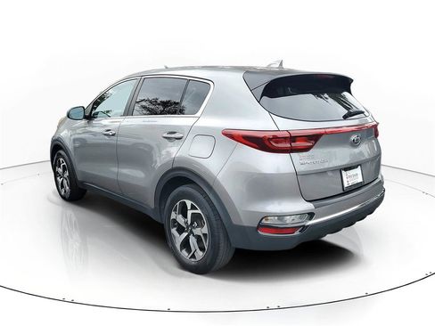 Certified 2022 Kia Sportage LX image 4
