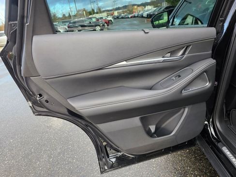 New 2025 INFINITI QX60 Luxe image 20