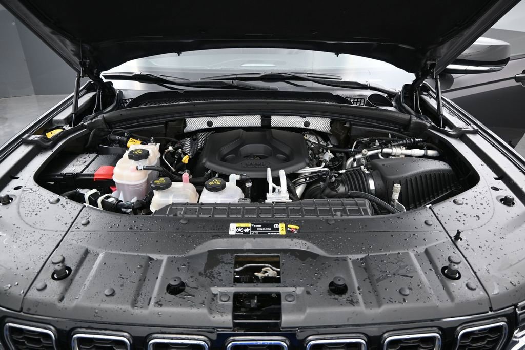 Used 2022 Jeep Grand Cherokee Limited 4xe AWD/4WD image 16