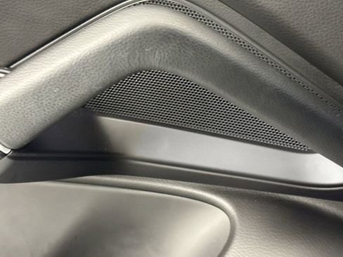 Used 2023 Porsche Cayenne Platinum Edition AWD/4WD image 18