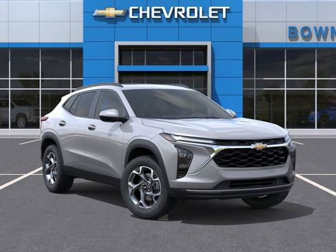 New 2025 Chevrolet Trax LT w/ Sunroof Package image 8