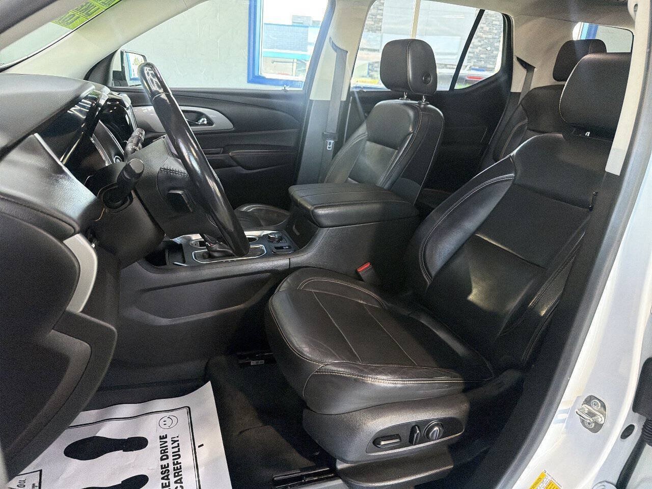 Used 2020 Chevrolet Traverse RS AWD/4WD image 16