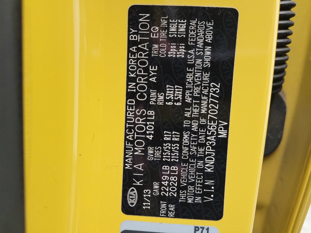 Used 2014 Kia Soul + FWD image 33