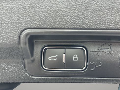 Used 2021 Ford Explorer 2WD image 9