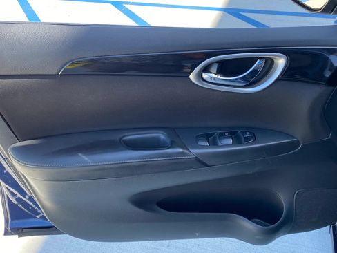 Used 2019 Nissan Sentra SV FWD image 17