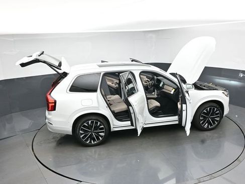 New 2026 Volvo XC90 T8 Plus w/ Protection Package Premier AWD/4WD image 51