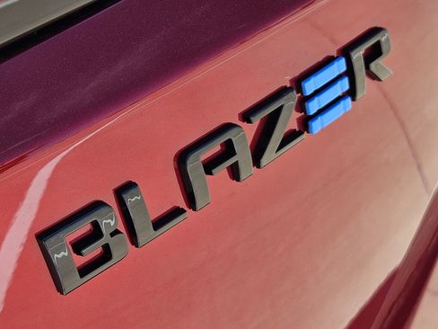 New 2025 Chevrolet Blazer EV RS image 13