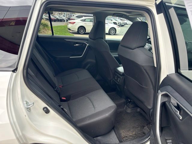Used 2025 Toyota RAV4 XLE w/ Convenience Package AWD/4WD image 31