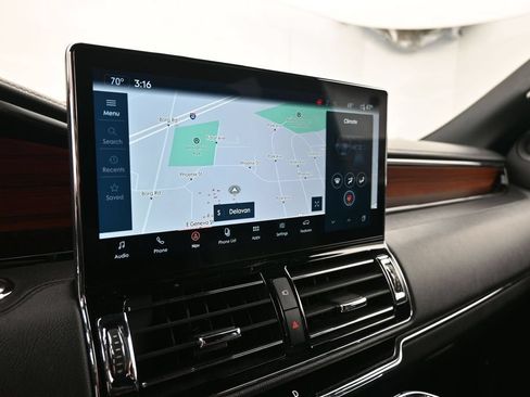 Used 2024 Lincoln Navigator Premiere AWD/4WD image 28