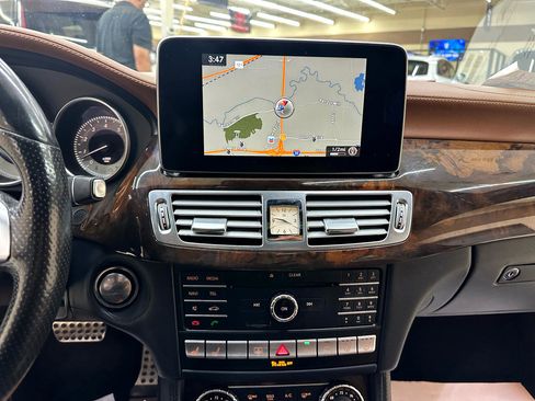 Used 2015 Mercedes-Benz CLS 400 w/ Premium 2 Package image 26