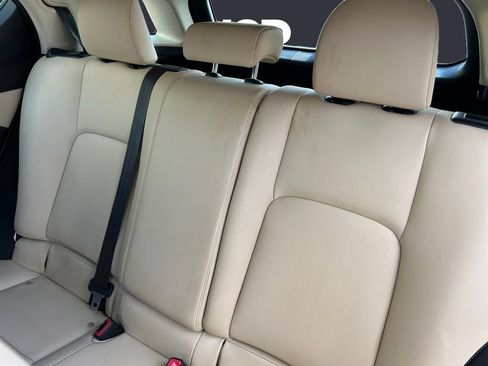 Used 2016 Lexus CT 200h w/ Navigation Package FWD image 13