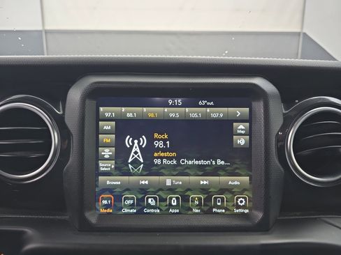 Used 2022 Jeep Wrangler Unlimited Sahara image 47